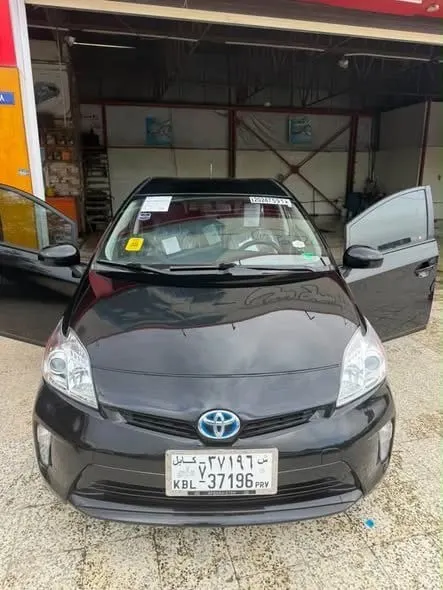 Toyota Prius Hybrid 2014 Black, Automatic, Like New (1)