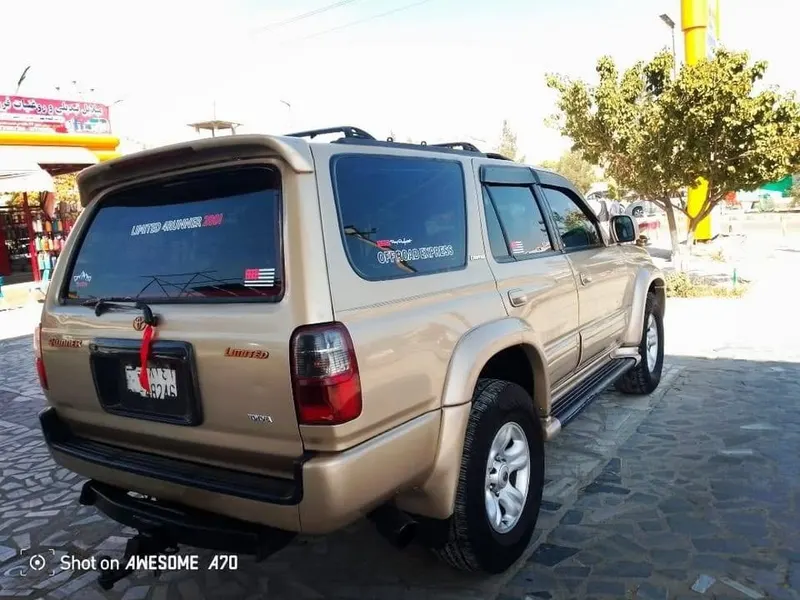 Toyota 4Runner 2001 Limited, Gold, Clean Documents (6)