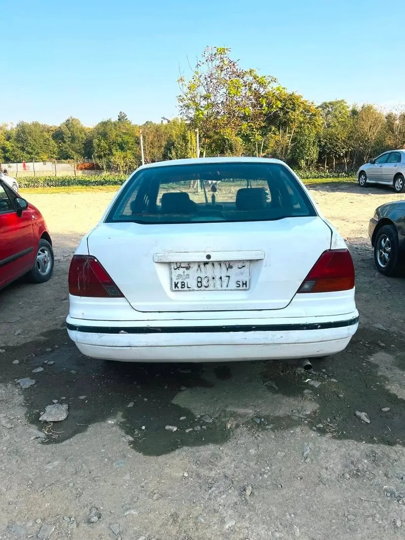 Toyota Corolla Saloon 1996, White, Gas and Petrol (2)