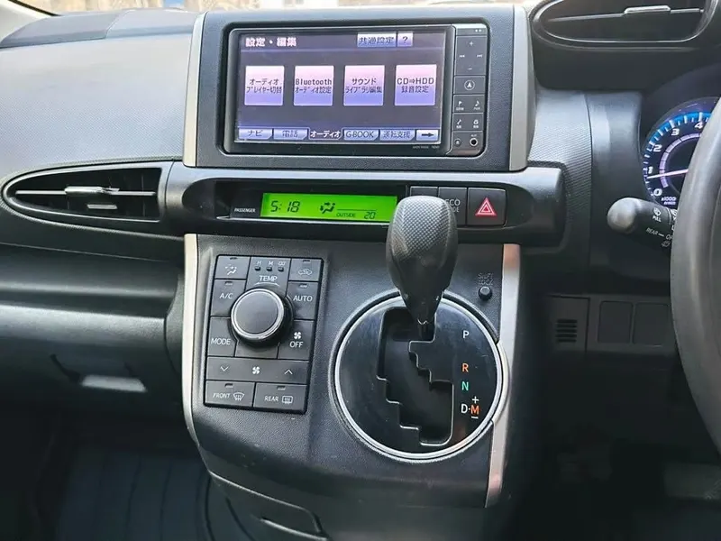 Toyota Wish Fielder 2011, full option, burgundy (5)