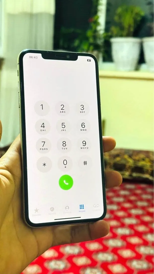 Apple iPhone XS Max 256GB, Used, Battery 82%, No Scratches (2)