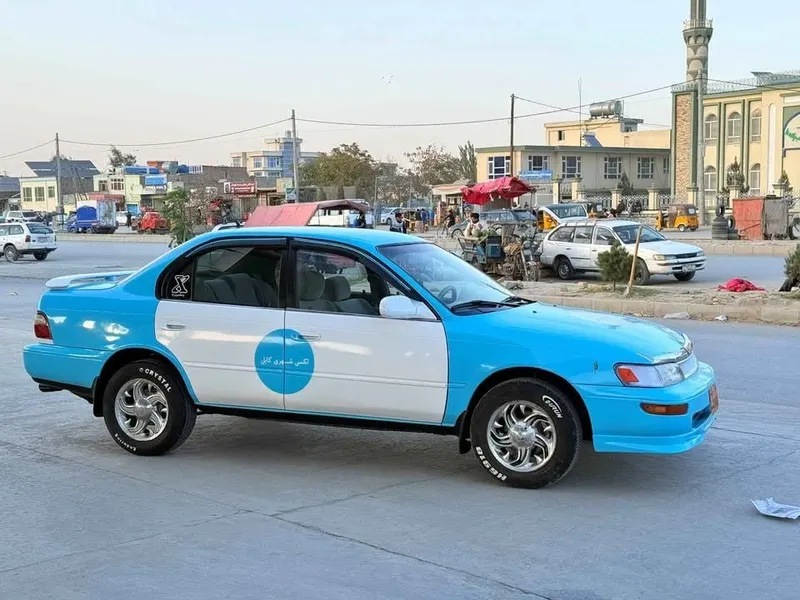Toyota Corolla Canadian City Taxi 1997, Gas and Petrol Active (4)