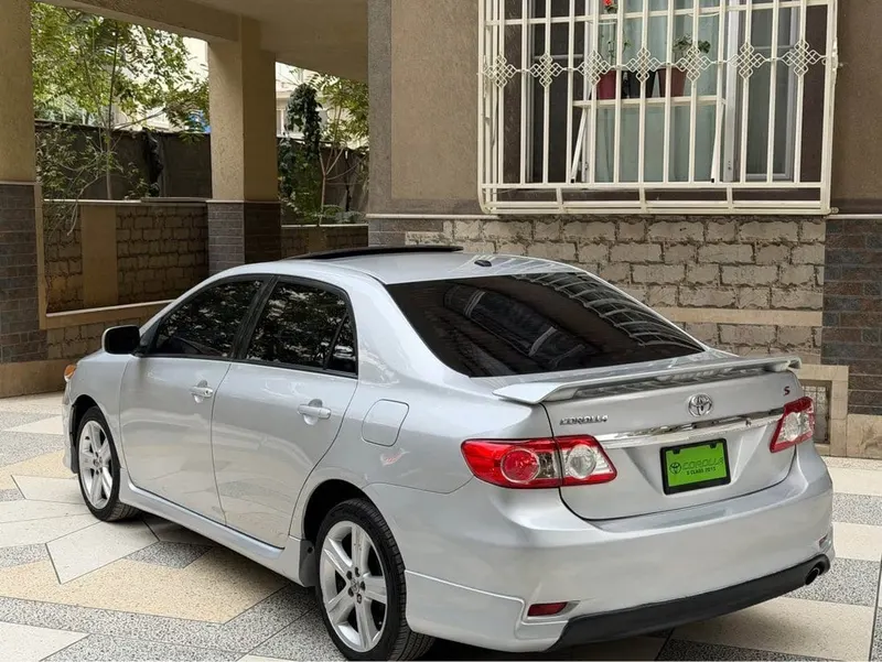 Toyota Corolla 2013 S Class Silver, Registered Kabul, No Accident (2)