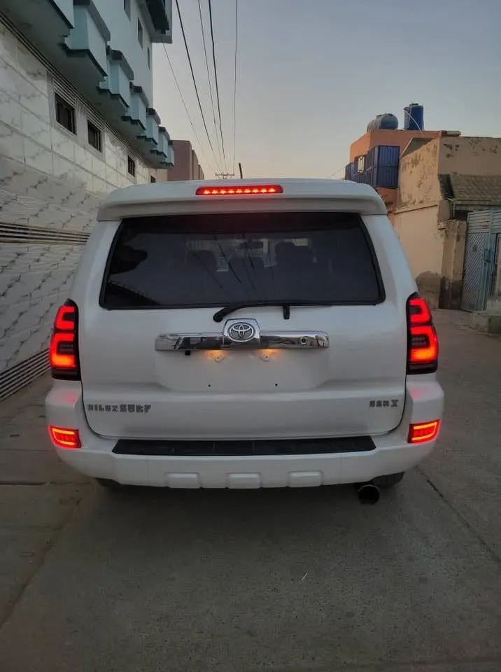 Vehicle available (3)