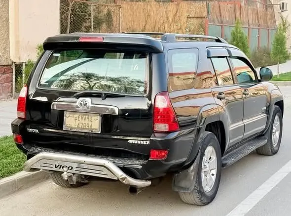 Toyota 4Runner SR5 2005 Black, 6-Cylinder, Clean Documents (5)