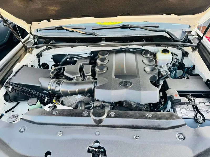 Toyota 4Runner Limited 2010, Pearl White, 6-Cylinder (5)