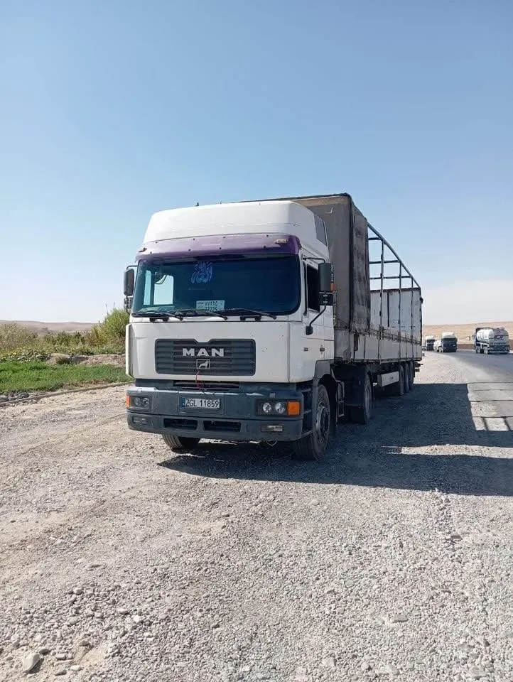 MAN 414 F2000 Truck 2000, Full Options, New Condition (2)