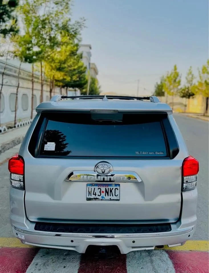 Toyota 4Runner 2013 SR5 Automatic, Silver, No Accident (4)