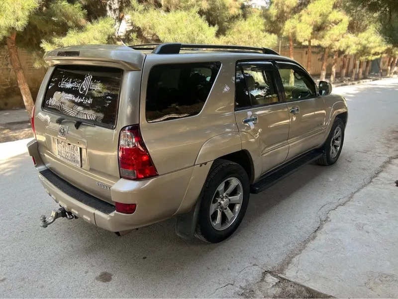 Toyota 4Runner 2005 Gold Limited (3)