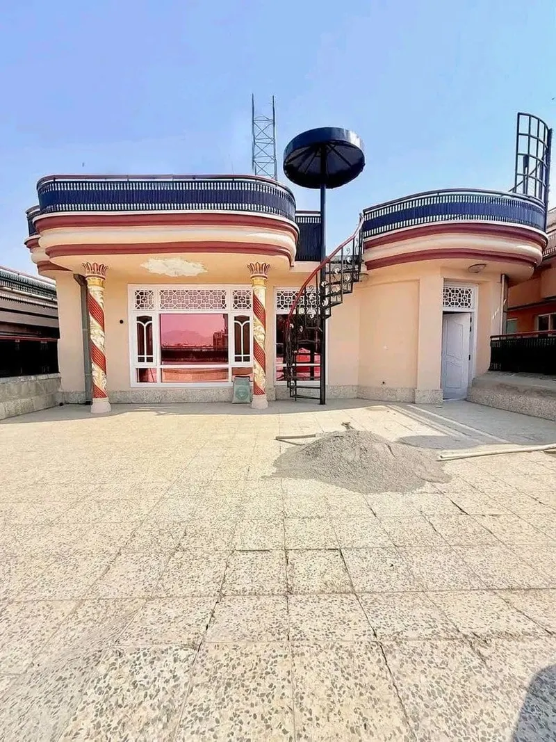 VIP 4-Storey House for Rent in Kabul, 13 Rooms, Large Roof Terrace (4)