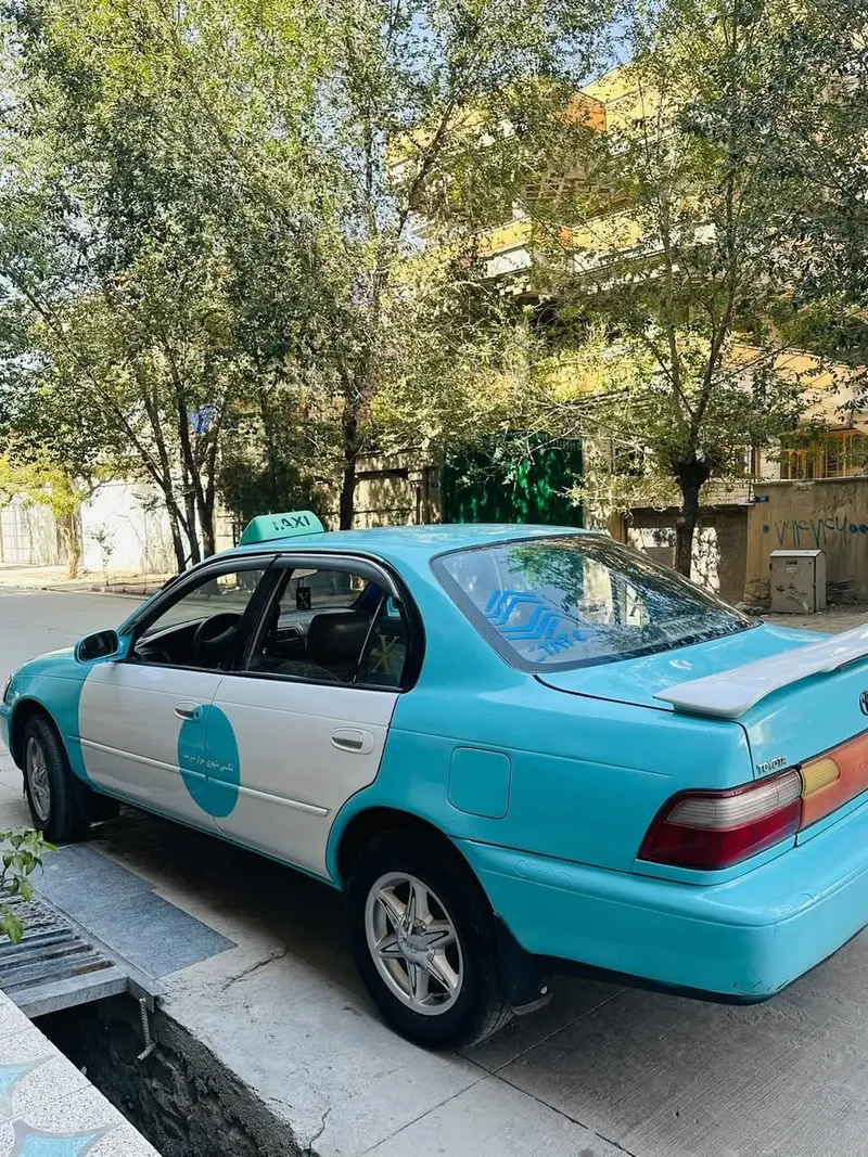 Toyota Corolla Taxi 1996, Canadian, 4-cylinder (3)