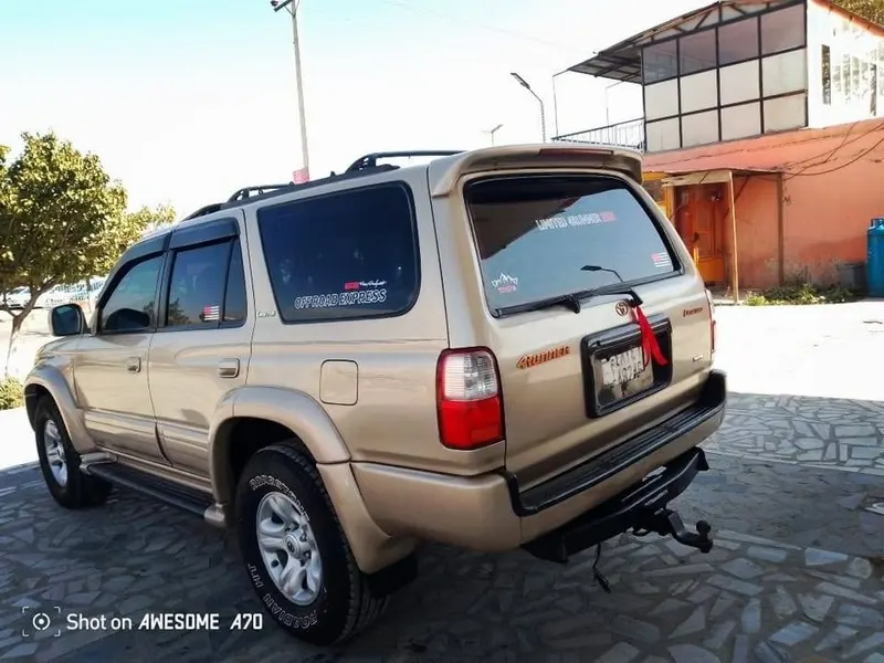 Toyota 4Runner 2001 Limited, Gold, Clean Documents (5)