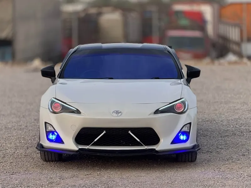ټویوټا GT86 2013، جاپاني وارداتي، مروارידي سپين رنګ (1)