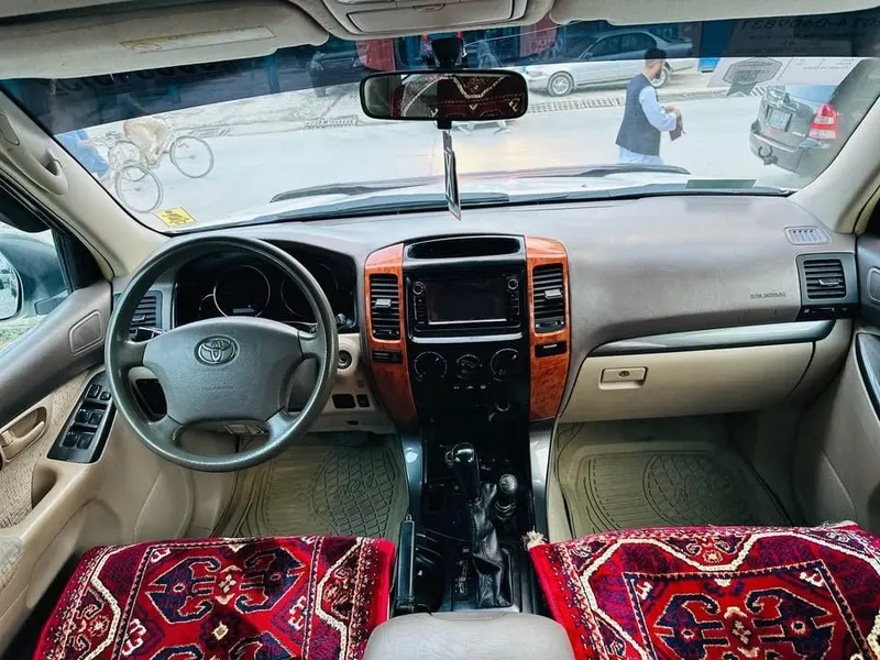 Toyota Land Cruiser Prado 2005, Pearl White, Full Option, Automatic (5)