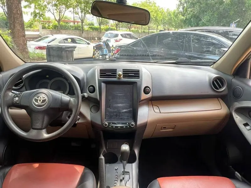 Toyota RAV4 2012 Automatic, 2.0 L Engine (2)