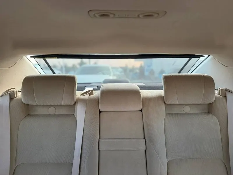 Toyota Crown Majesta 2014 Hybrid White (2)