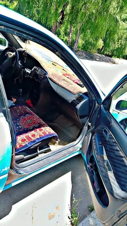 Toyota Corolla Compact 1995 City Taxi (6)
