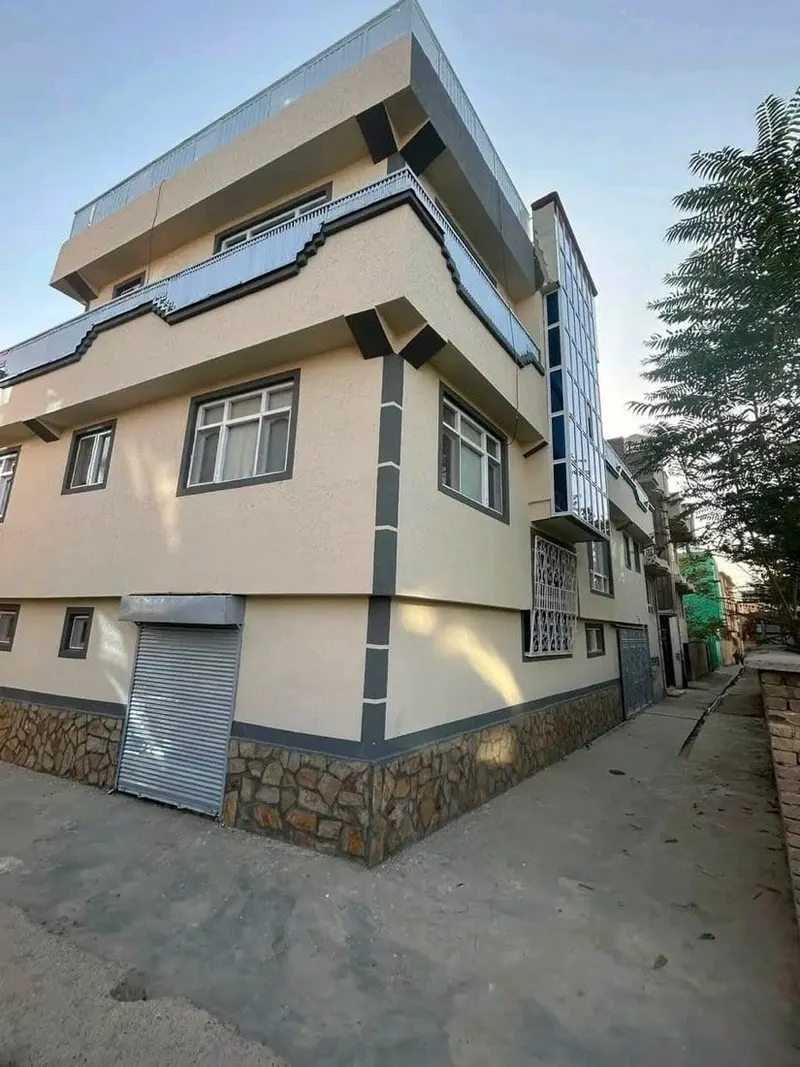 Double-storey house for sale in Chehel Sitoon Kabul, 280 m2, 8 rooms (1)