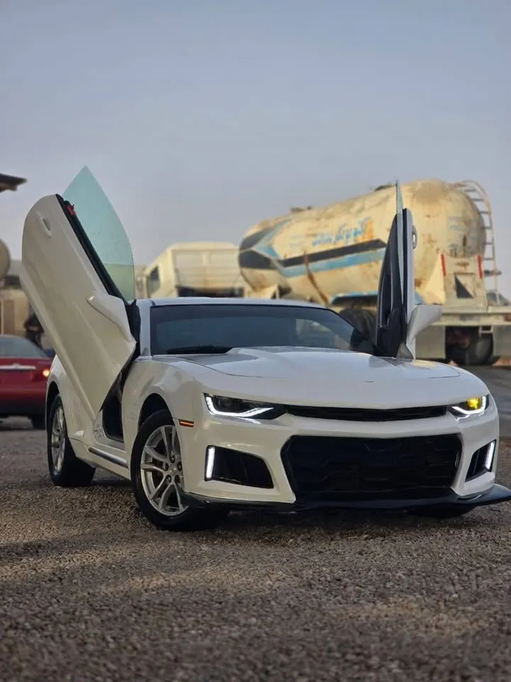 Chevrolet Camaro 2015, White, 6-Cylinder, Lambo Doors (1)