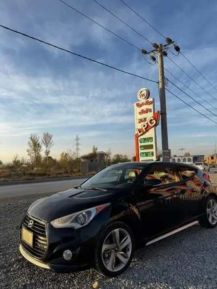 Hyundai Veloster Turbo 2013 Black Super Charger (2)