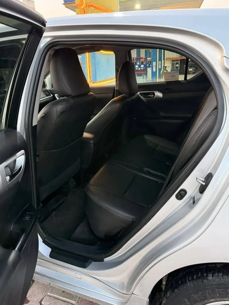 Lexus CT200 2012 for sale (4)