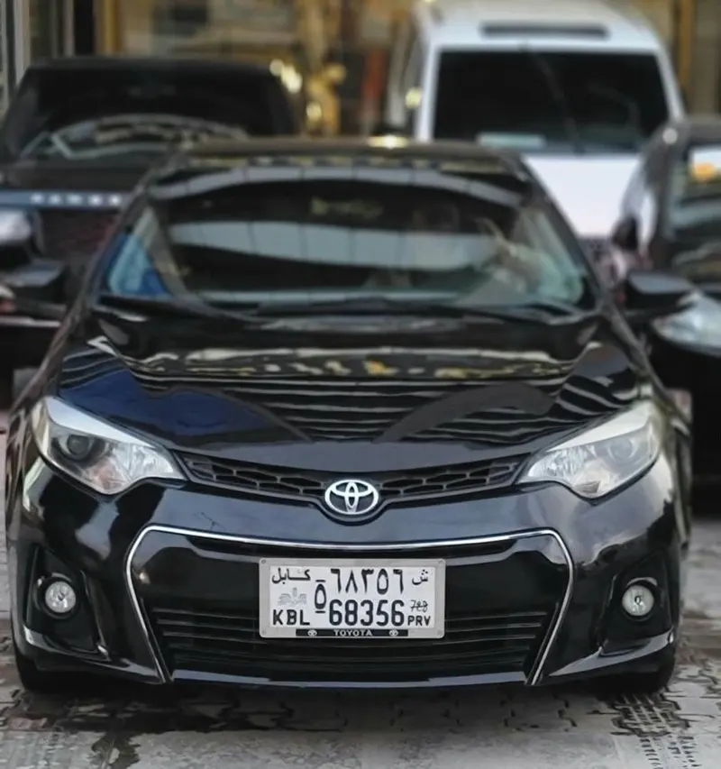 Toyota Corolla 2016, Full Option, Leather Seats, Clean Papers (5)