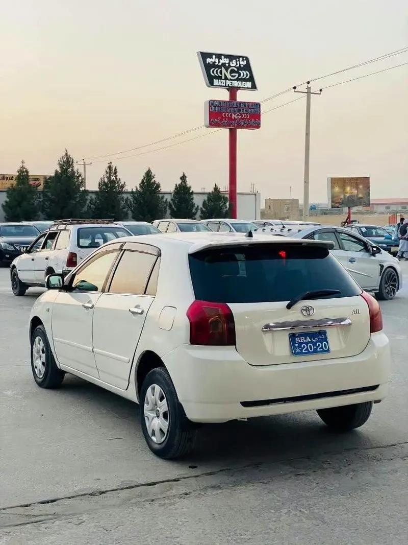 Toyota RunX 2005 (4)