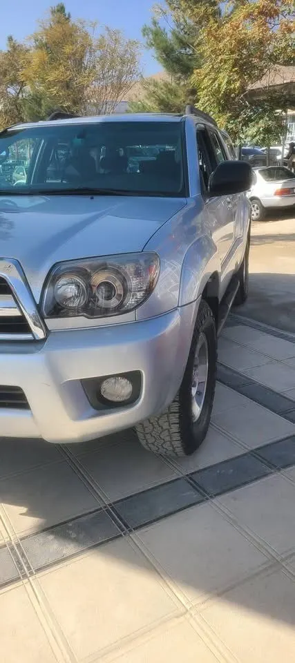 Toyota 4Runner Trail Edition 2009, Full Option, 4WD (2)