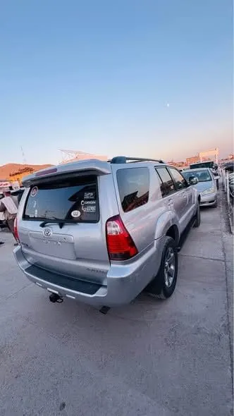 Toyota 4Runner 2006 Limited, Factory Sunroof (3)