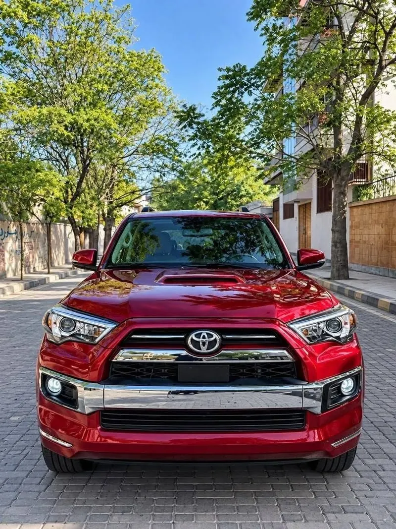 Toyota 4Runner SR5 2010 - 2020 Facelift (4)