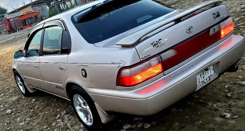 Toyota Corolla Canadian 1997 Automatic (2)