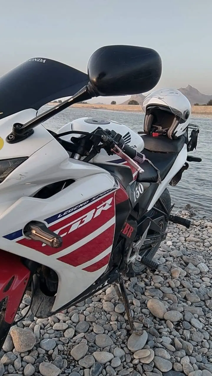 Honda CBR 150cc Japanese new (1)