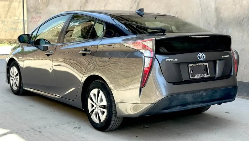 Toyota Prius Hybrid 2016 Grey, Newly Imported (5)