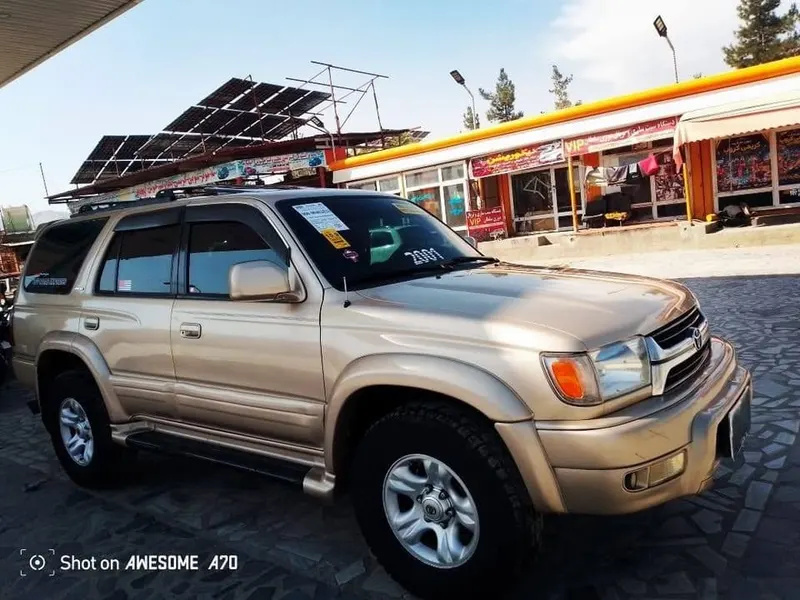 Toyota 4Runner 2001 Limited, Gold, Clean Documents (4)
