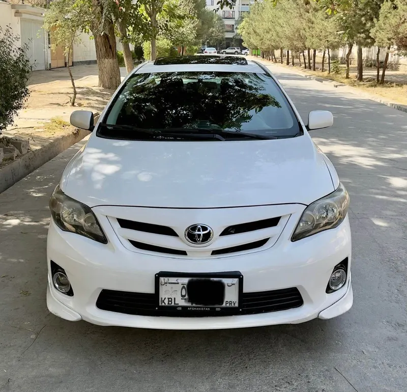 Toyota Corolla 2011 Full Option, Sunroof, Clean Documents (5)