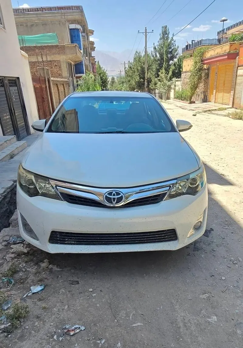 Toyota Camry 2014 Gulf, 4-Cylinder Petrol, 48k km (2)