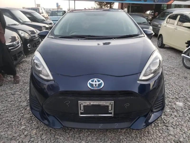 Toyota Aqua 2019 (1)