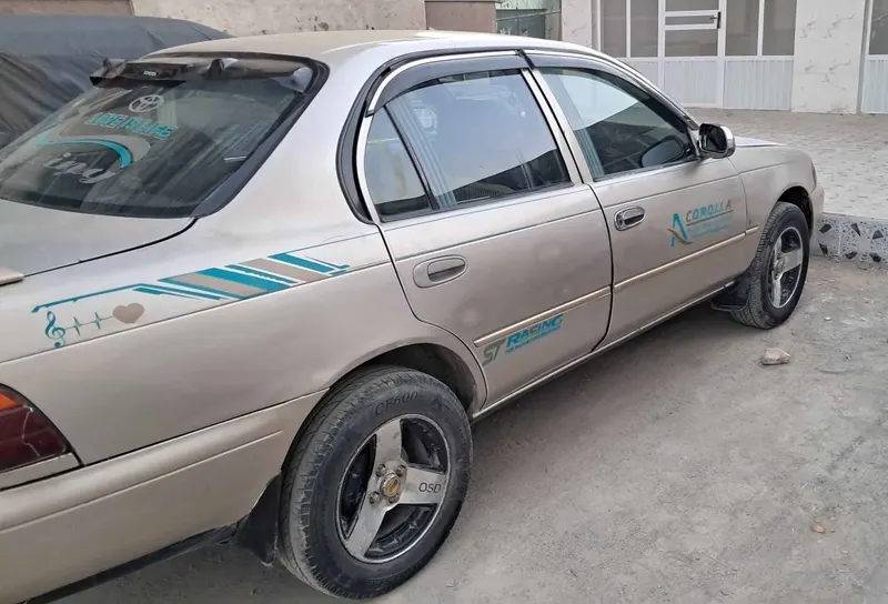 Toyota Corolla 1994 Canadian, Clean Condition (4)