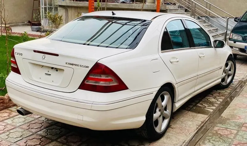 Mercedes C230 Kompressor 2005, White, Sunroof, Clean Documents (2)