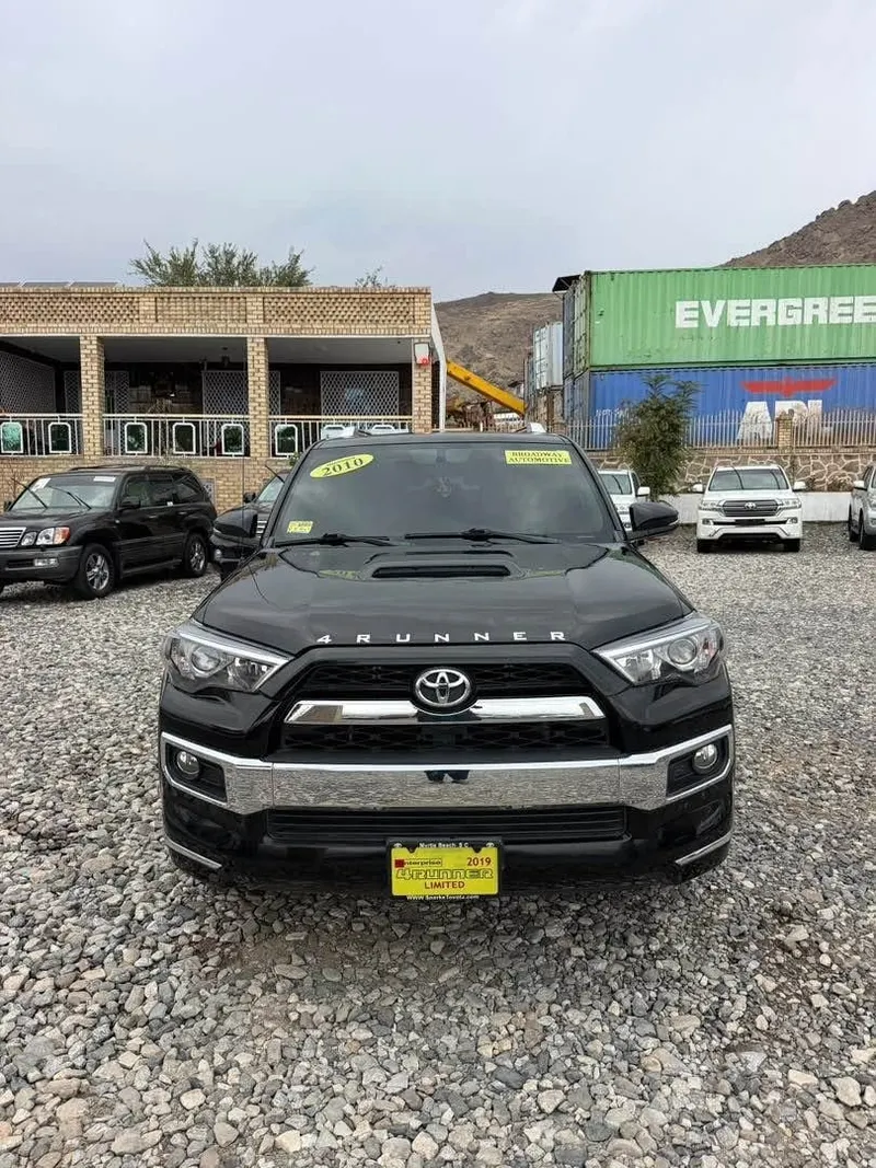 Toyota 4Runner 2010 Black, New Plate, Sunroof (1)