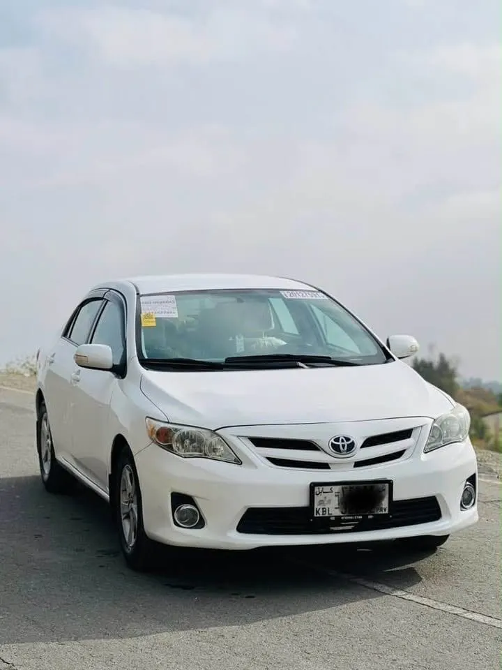 Toyota Corolla 2012 American White, Clean Documents, No Accident (2)