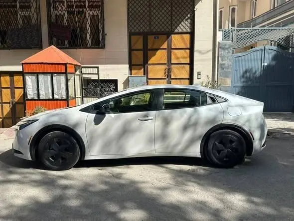 Toyota Prius 2025, American, 9,000 miles, first month (3)