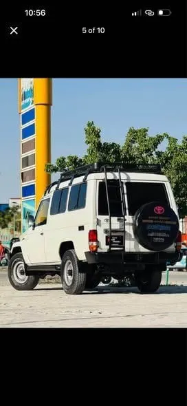Toyota Land Cruiser Pickup 2003, Diesel 6-Cylinder (4)