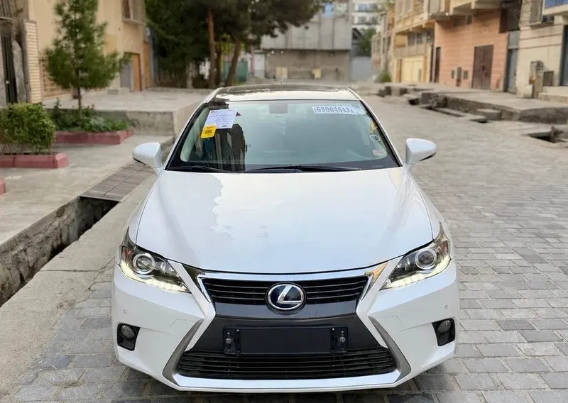 لکسس CT 200h 2015، 84000 کیلومتر، سفید صدفی (1)