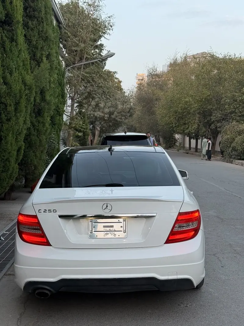 Mercedes C250 2013 White (8)