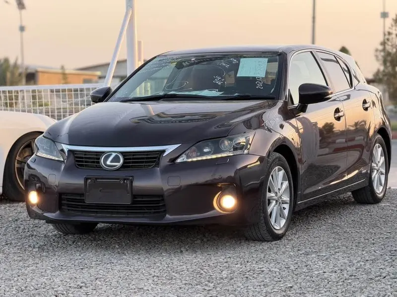 Lexus CT 200h 2013 (2)