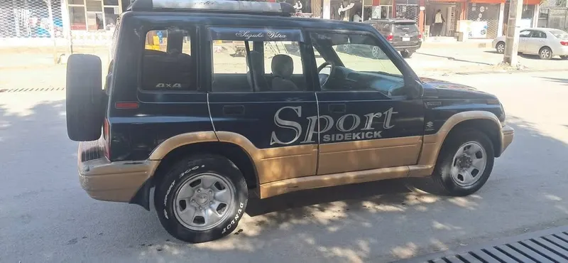 Suzuki Escudo 1996 petrol automatic, 4-cylinder, no accident (3)