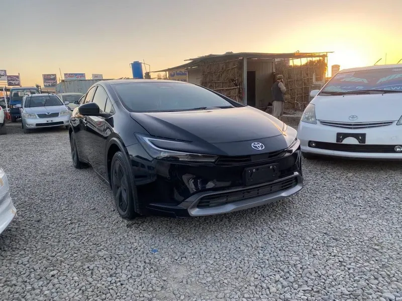 Toyota Prius 2025 Hybrid, Black, 2000cc, New Import (1)