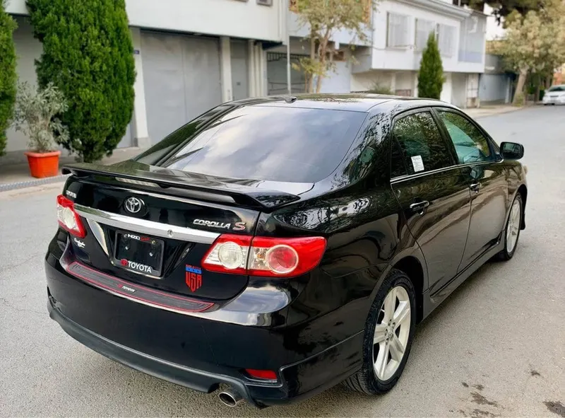 Toyota Corolla S 2011, black, sunroof, no accident (5)