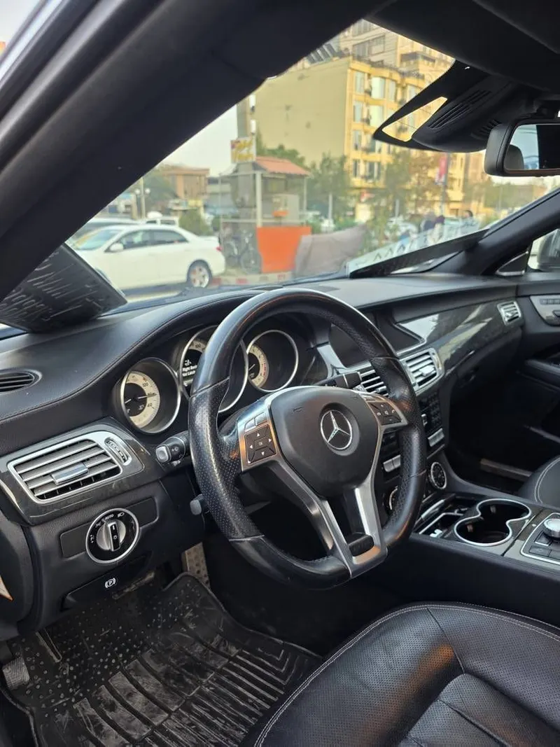 Mercedes-Benz CLS 63 AMG 2013, 8-cylinder Turbo, Grey (6)